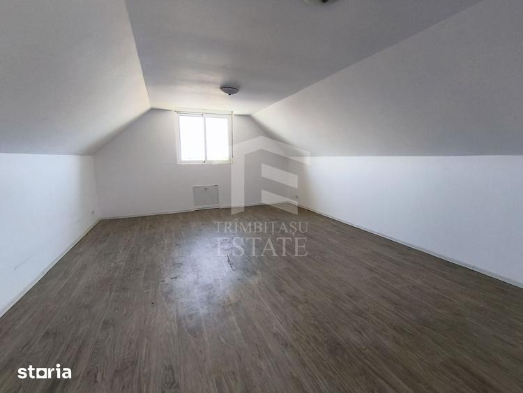 Casă cu 4 camere cu Teren 14340 Mp în Jebel