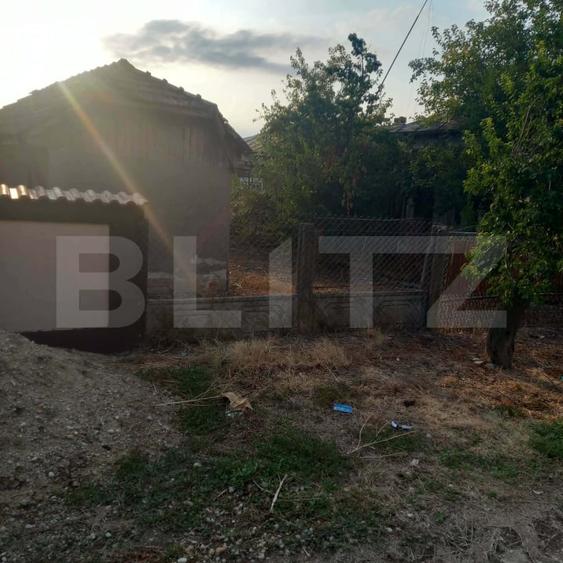 Casă individuală cu 3 camere cu Teren 910 Mp în Exterior Sud