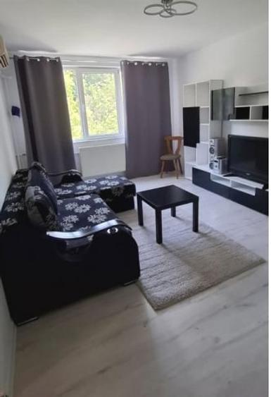 Apartament cu 3 camere, mobilat în Drumul Taberei