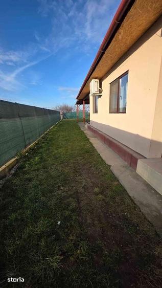 Casă cu 4 camere cu Teren 1700 Mp în Gepiu
