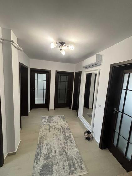 Apartament cu 3 camere decomandat în Valea Lupului