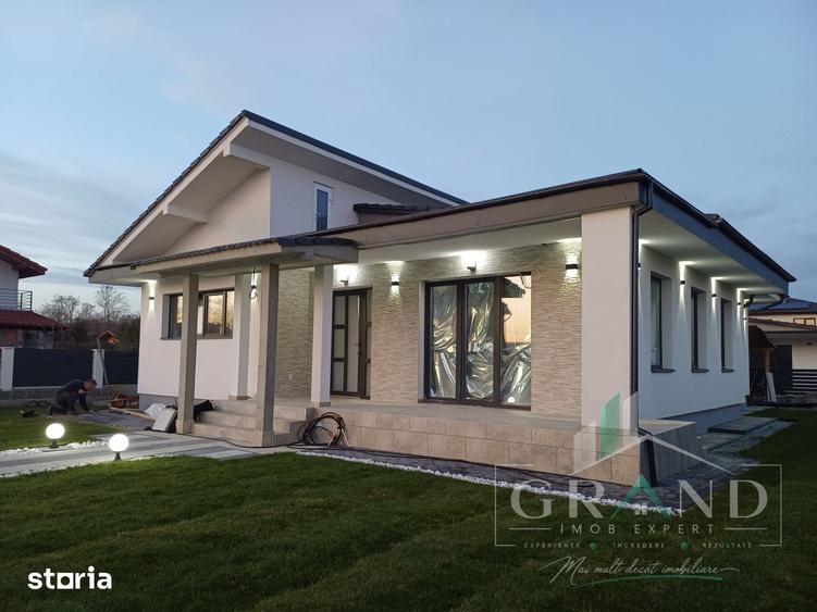 Casă cu 4 camere cu Teren 600 Mp în Jucu