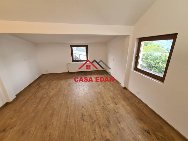 Casă individuală cu 4 camere cu Teren 437 Mp în Șotrile