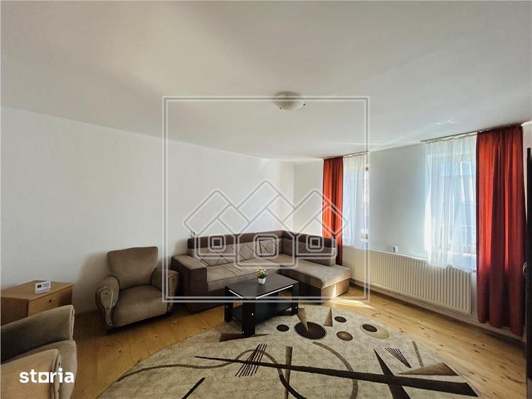 Casă cu 4 camere cu Teren 626 Mp în Central