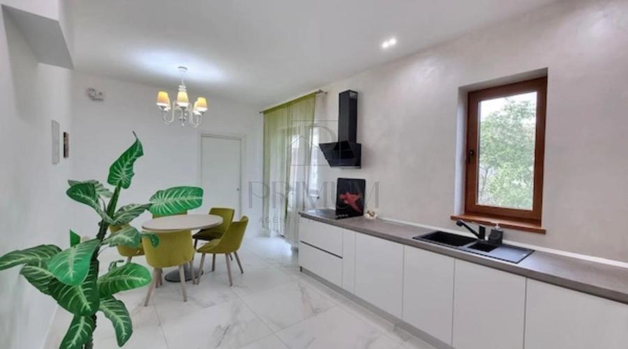 Apartament cu 2 camere circular, mobilat în Complex Studențesc