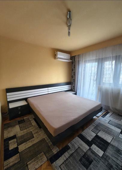Apartament cu 3 camere decomandat în Micălaca
