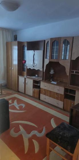 Garsonieră decomandată în Spital