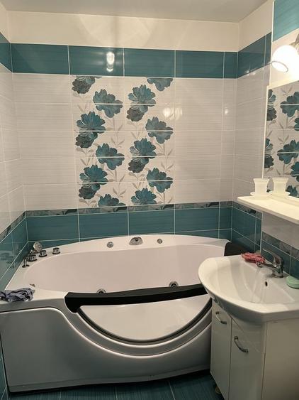 Apartament cu 3 camere decomandat în Zamfirescu