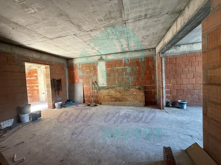 Apartament cu 2 camere semidecomandat în P-ța Unirii