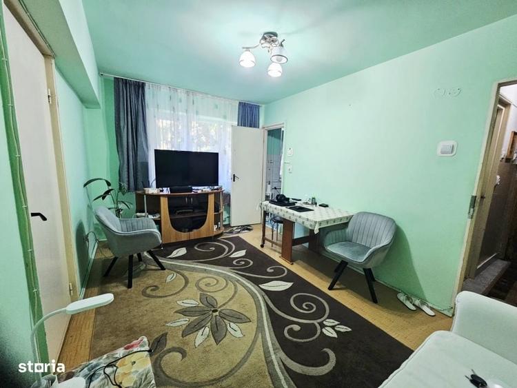Apartament 2 camere de vanzare-etaj 2,str.Peana,Manastur - 1