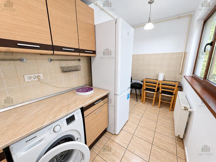 Apartament cu 2 camere decomandat în Central