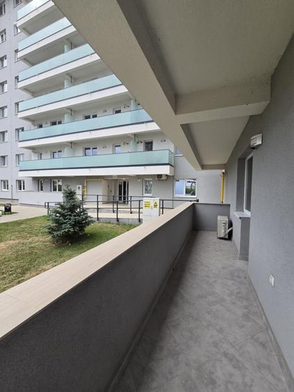 Apartament cu 2 camere decomandat în Canta