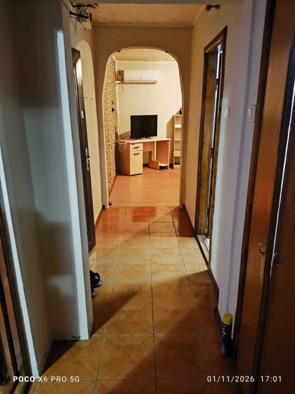 Apartament cu 4 camere decomandat în Central