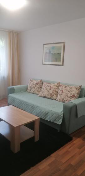 Apartament cu 2 camere decomandat în Precista