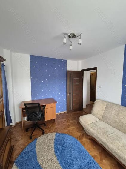 Casă cu 3 camere în Central
