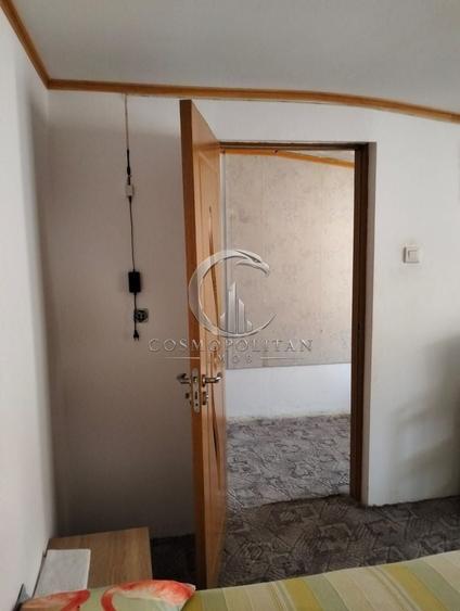 Casă individuală cu 3 camere cu Canalizare în Costești