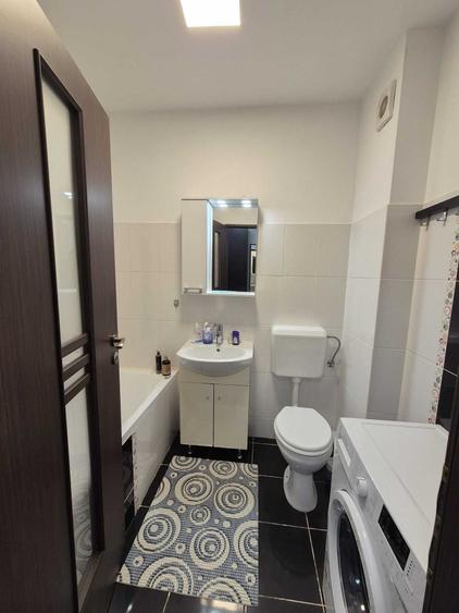 Garsonieră decomandată în Central