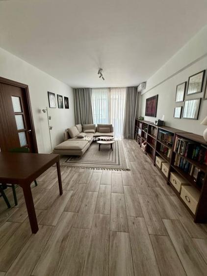 Apartament cu 2 camere, mobilat în Unirii