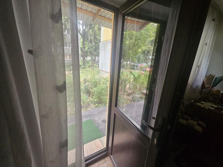 Apartament cu 2 camere decomandat în Războieni
