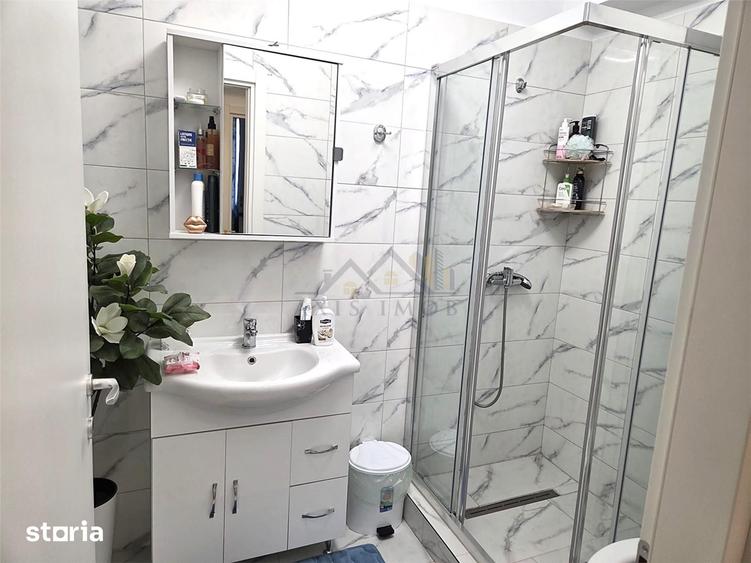 Apartament cu 3 camere decomandat, mobilat în Orizont