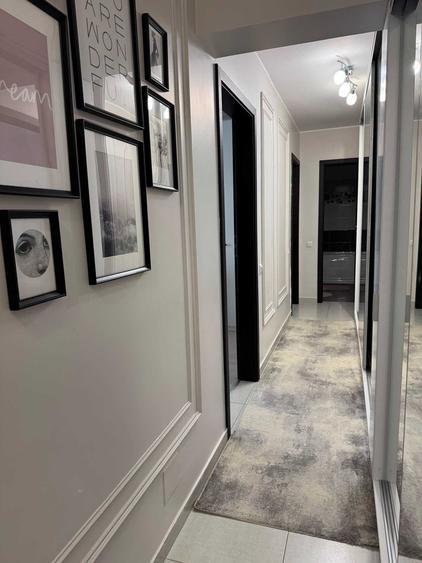 Apartament cu 3 camere decomandat în Runcu