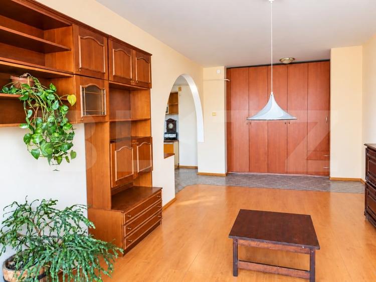Apartament cu 2 camere nedecomandat, mobilat în Copou