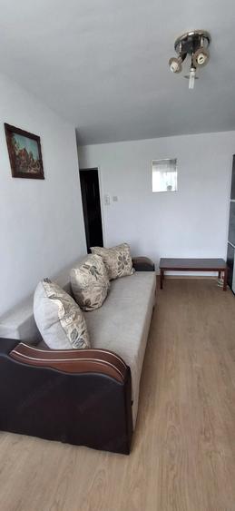 Garsonieră decomandată în Rogerius
