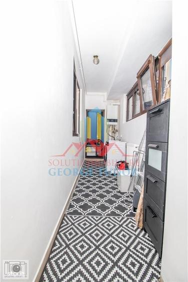 Apartament cu 2 camere decomandat în Roșu