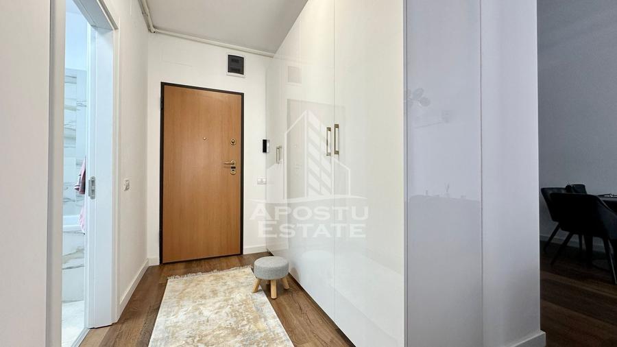 Apartament cu 2 camere semidecomandat în Torontalului
