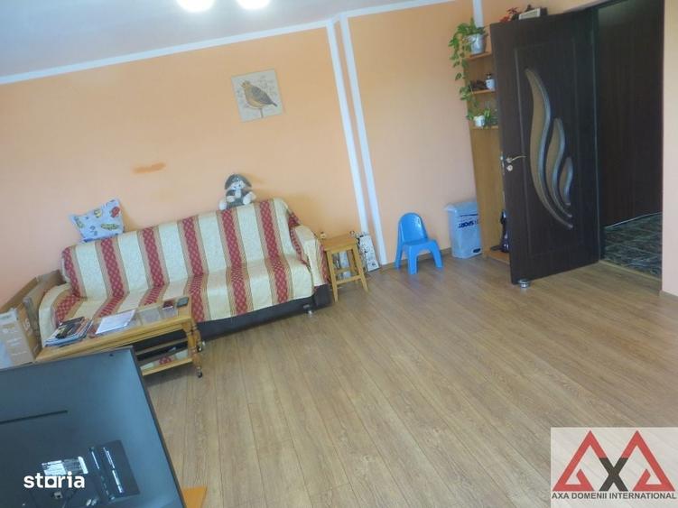 Apartament cu 2 camere decomandat în P-ța Alba Iulia