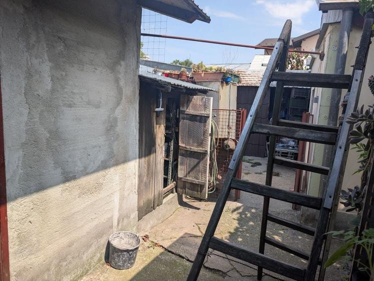 Casă cu 2 camere în 23 August (Cațelul)