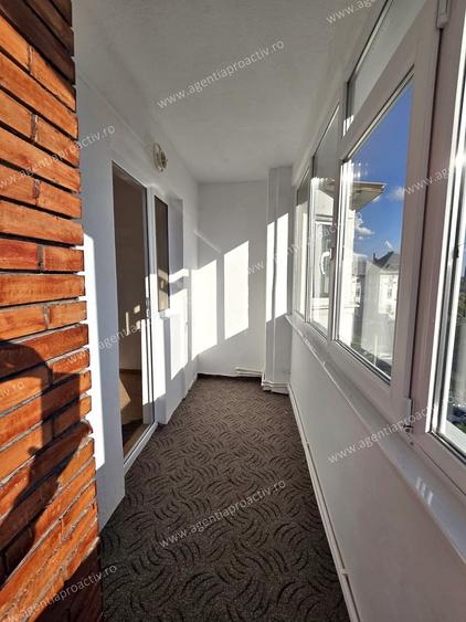 Apartament cu 4 camere decomandat în Port