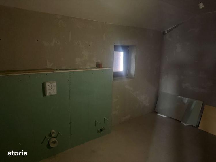 Casă cu 4 camere în Gura Văii