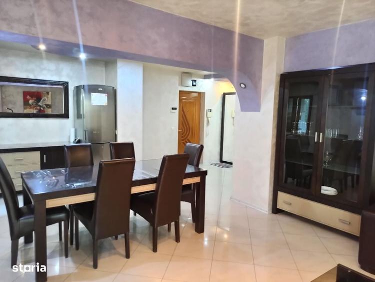Apartament cu 3 camere decomandat în Popa Șapcă