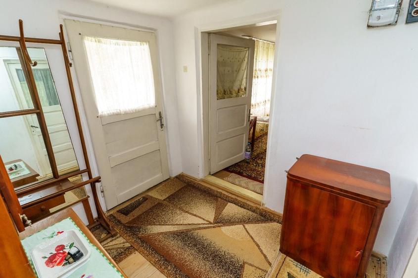 Casă cu 2 camere în Central