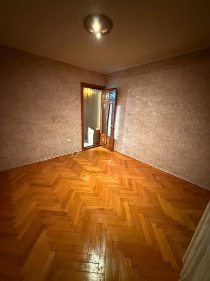 Apartament cu 4 camere decomandat în Mazepa 1