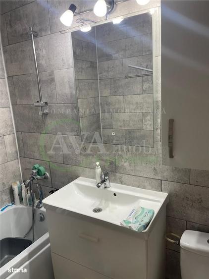 Apartament cu 2 camere decomandat în Energiei