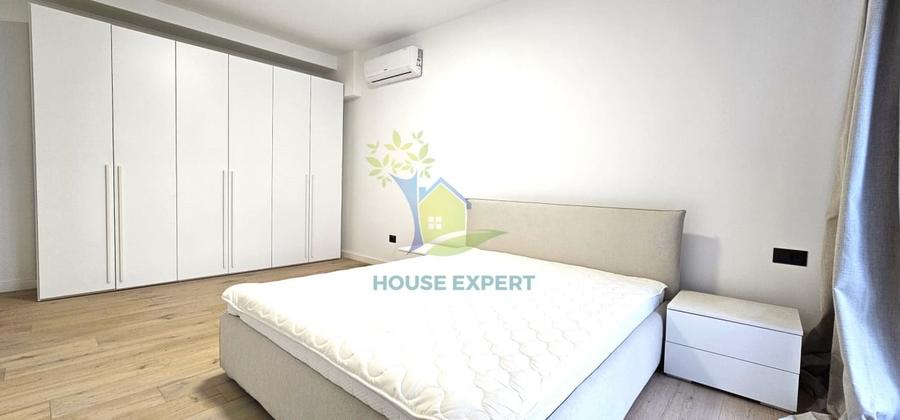 Apartament cu 3 camere semidecomandat în Aviației
