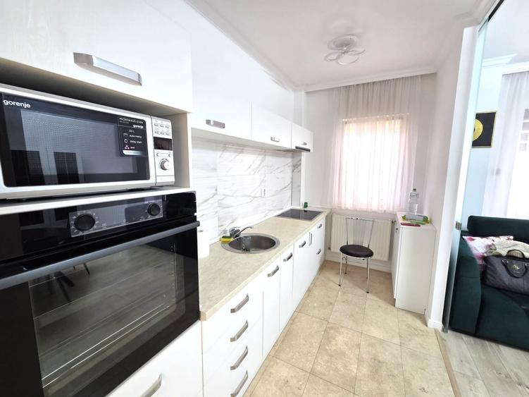 Apartament cu 2 camere semidecomandat, mobilat în Bună Ziua