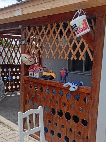 Casă cu 3 camere cu Teren 2072 Mp în Vama Seacă
