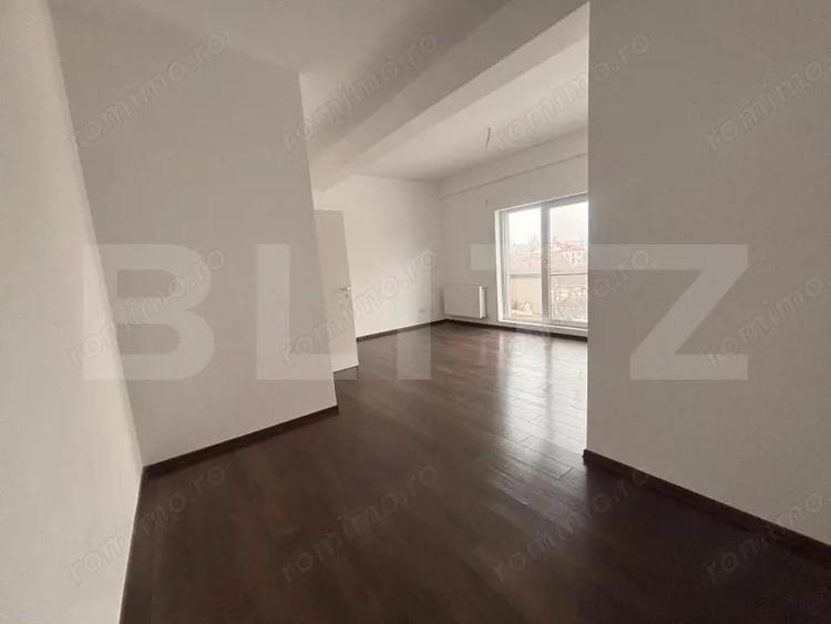 Apartament cu 3 camere decomandat în Viforâta