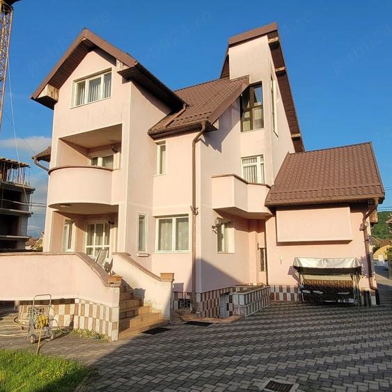 Casă cu Teren 10 Mp în Unirea