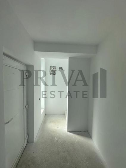 Duplex cu 4 camere cu Canalizare în Moșnița Nouă