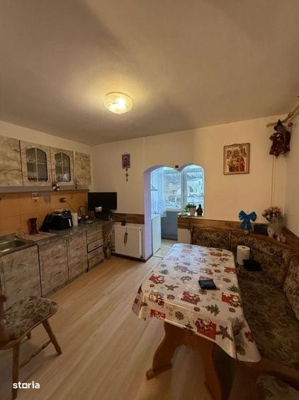 Apartament cu 3 camere decomandat în 1 Mai