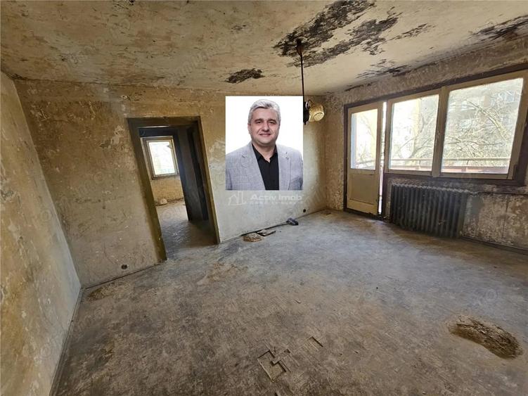 Apartament cu 2 camere semidecomandat în Micro I
