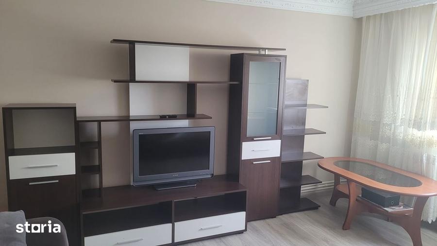 Apartament cu 3 camere, mobilat în Tomis Nord