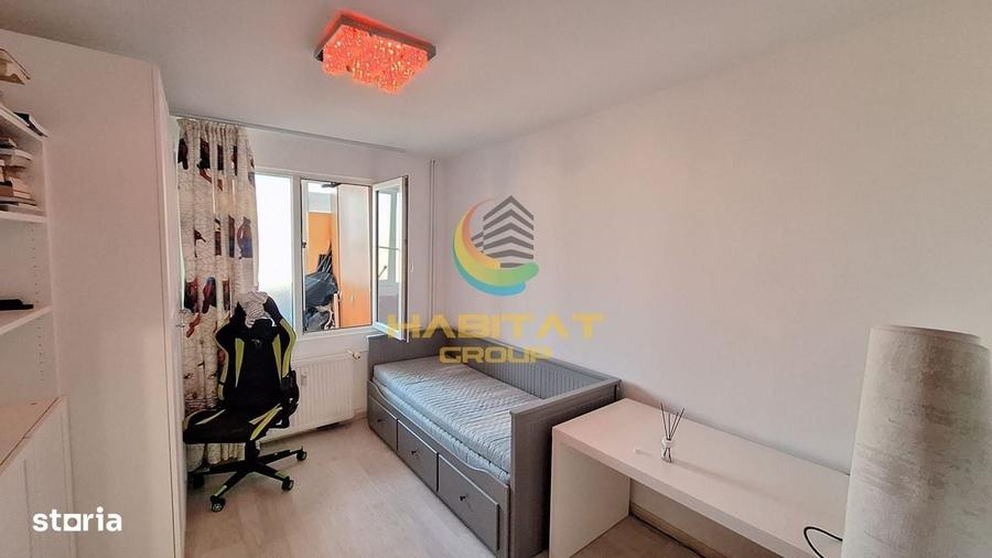 Apartament cu 4 camere semidecomandat în Berceni