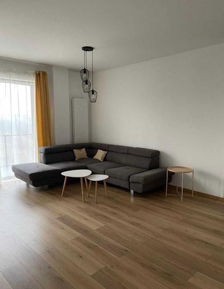 Apartament cu 2 camere semidecomandat în Europa