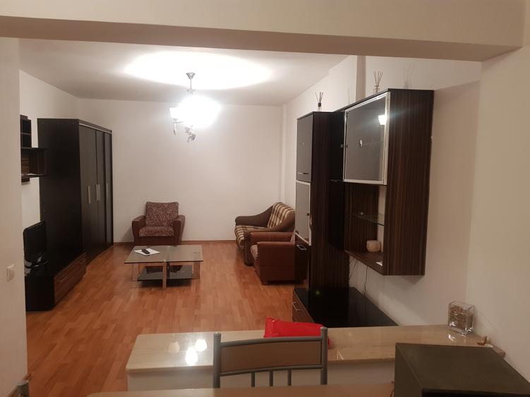 Apartament cu 2 camere decomandat în Griviței