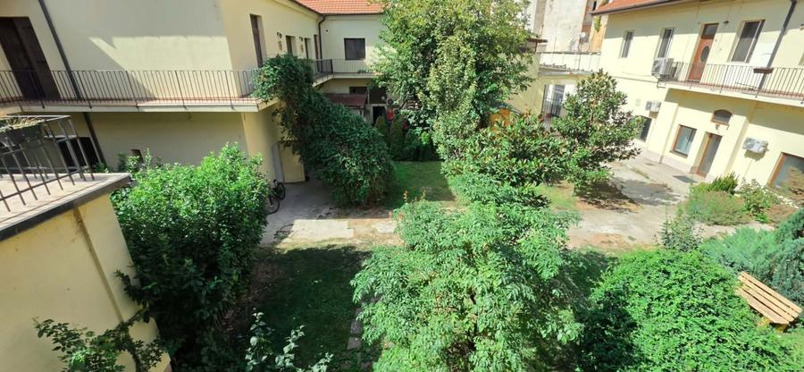 Apartament cu 2 camere nedecomandat în Ultracentral